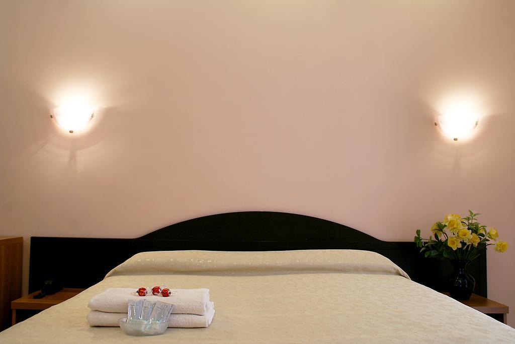Hôtel Premier Cavour à Rome Chambre photo